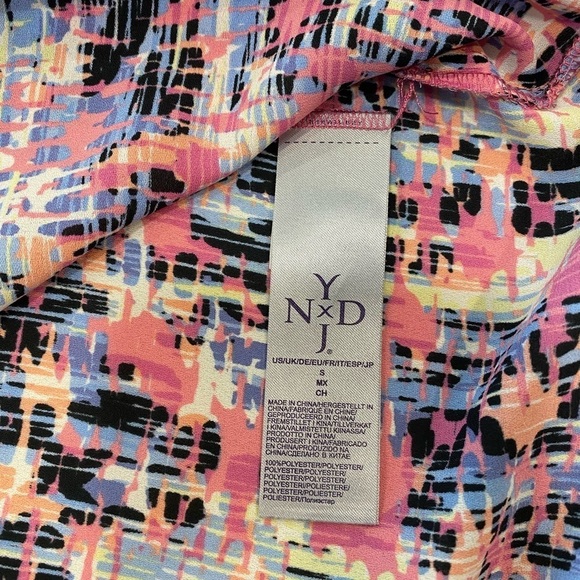 NYDJ Henley Blouse size Small 3/4 length sleeves Multicolor Print - Picture 11 of 14